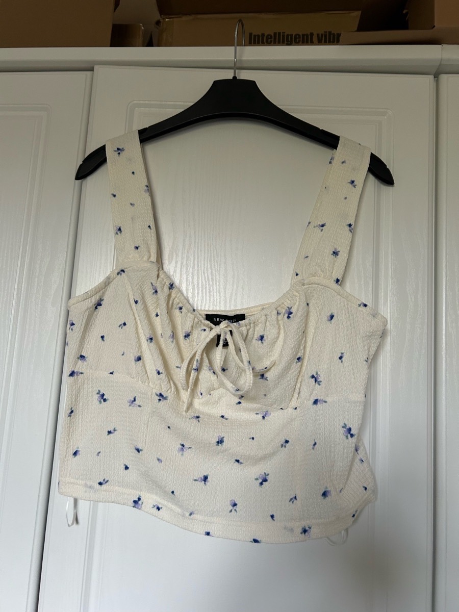 New Look crop top size 14