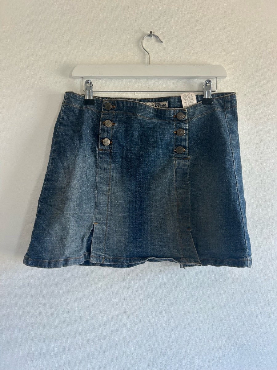 Y2k denim button detailing skirt