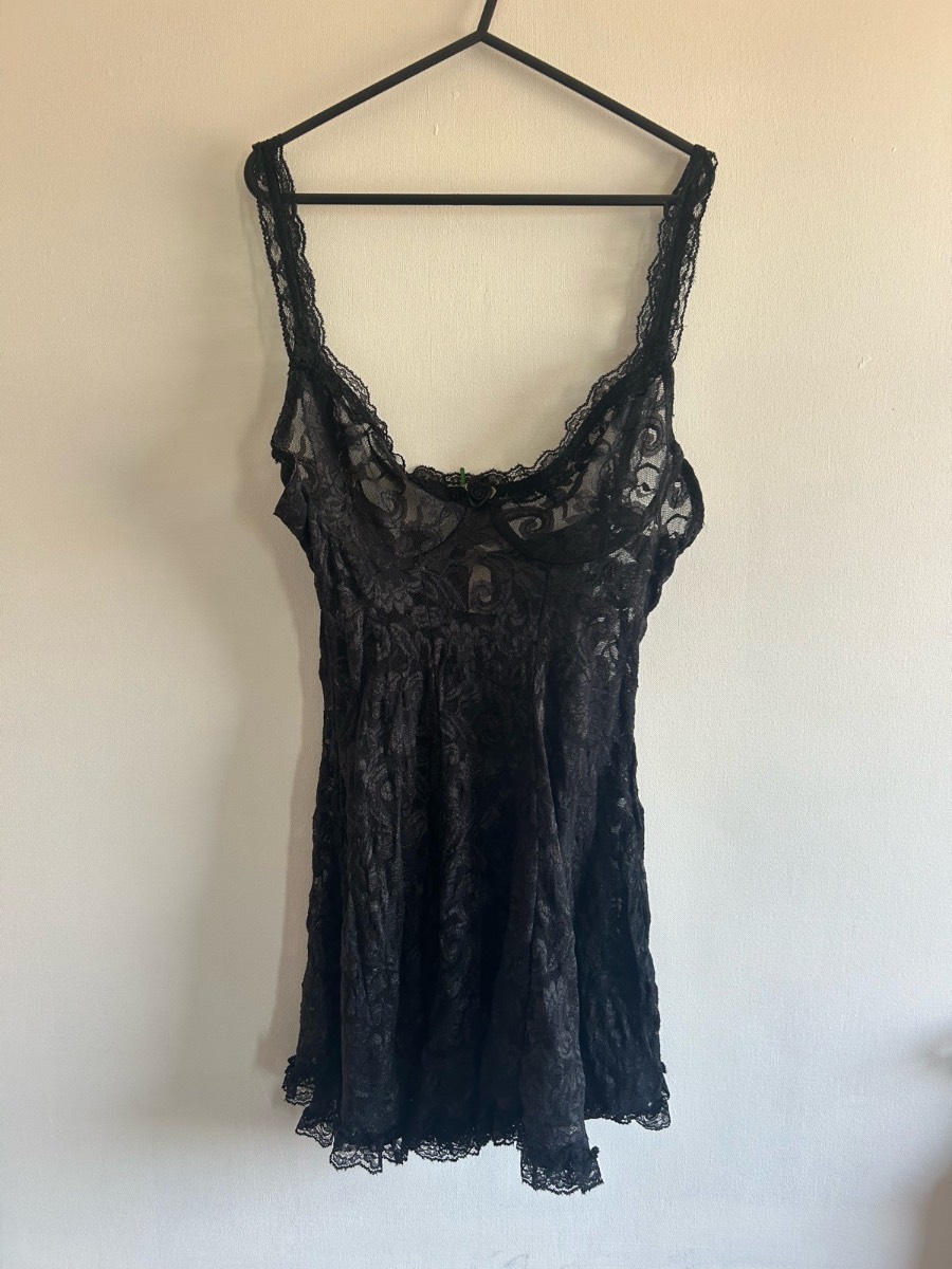 Y2k private luxuries black lace dress