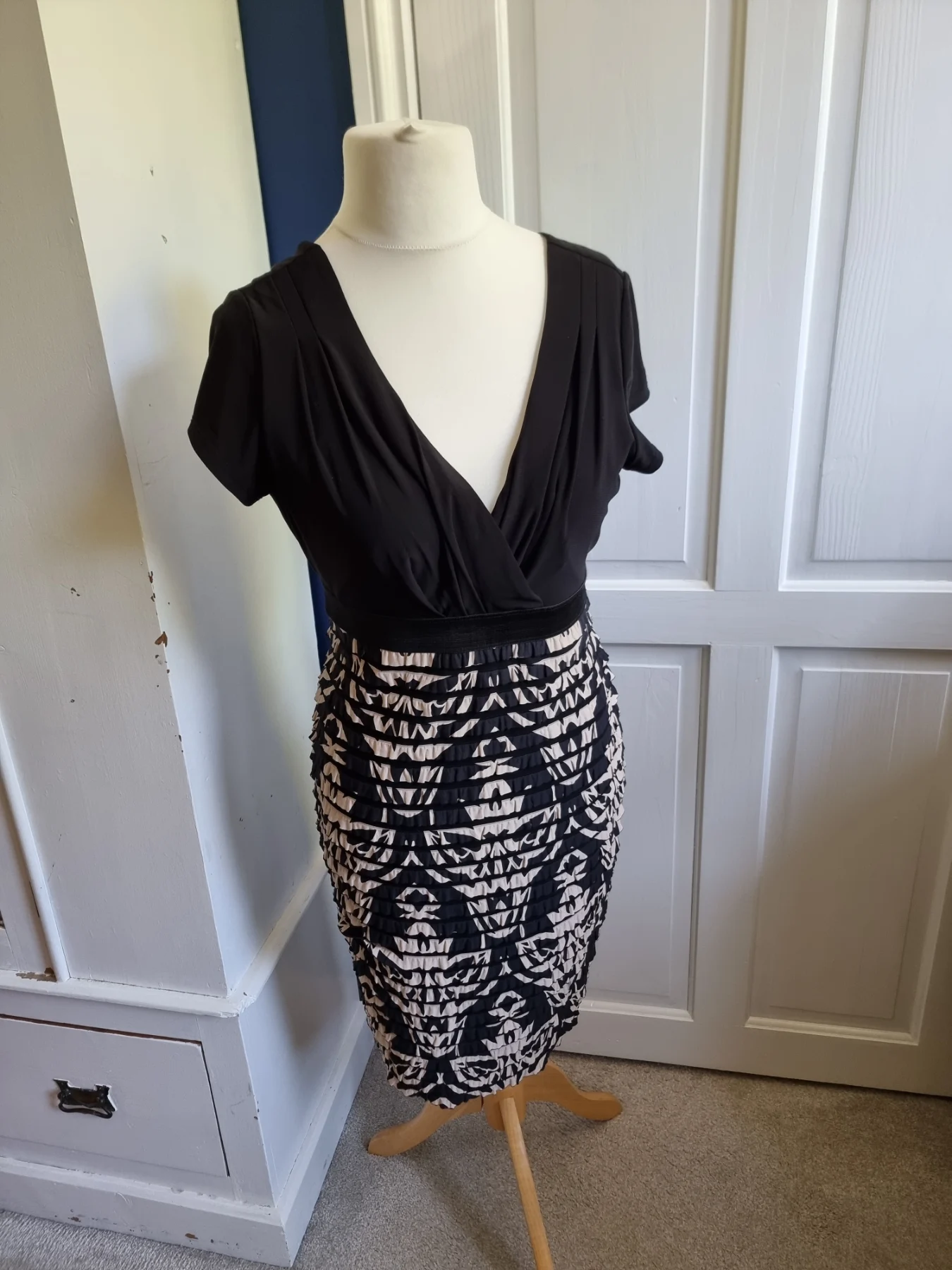 Ronni Nicole sexy bodycon dress size 12