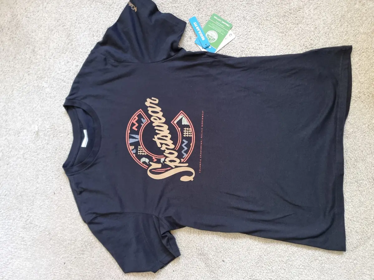 Columbia mens shorts sleeved tshirt BNWT