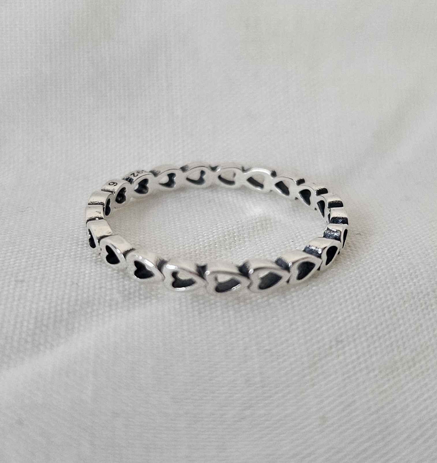 Sterling Silver Cut Out heart band ring Size 6 L½