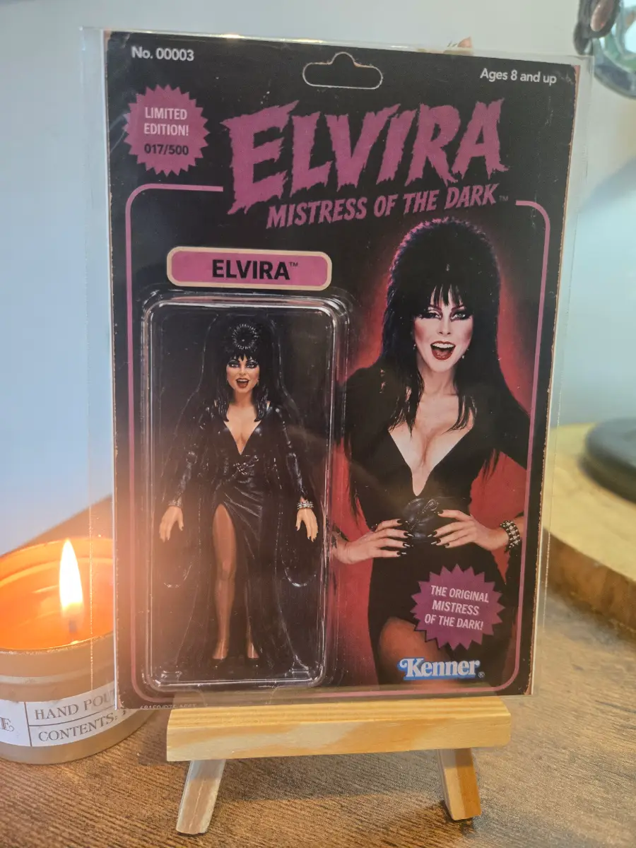 Elvira Action Figure 6" X 4" Photo Print - Photo Protector Included