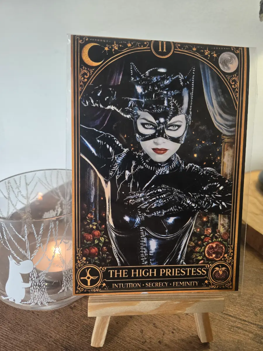 Catwoman DC Tarot Card 6" X 4" Photo Print - Cover sleeve included