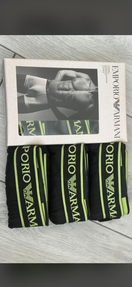Armani boxers new L
