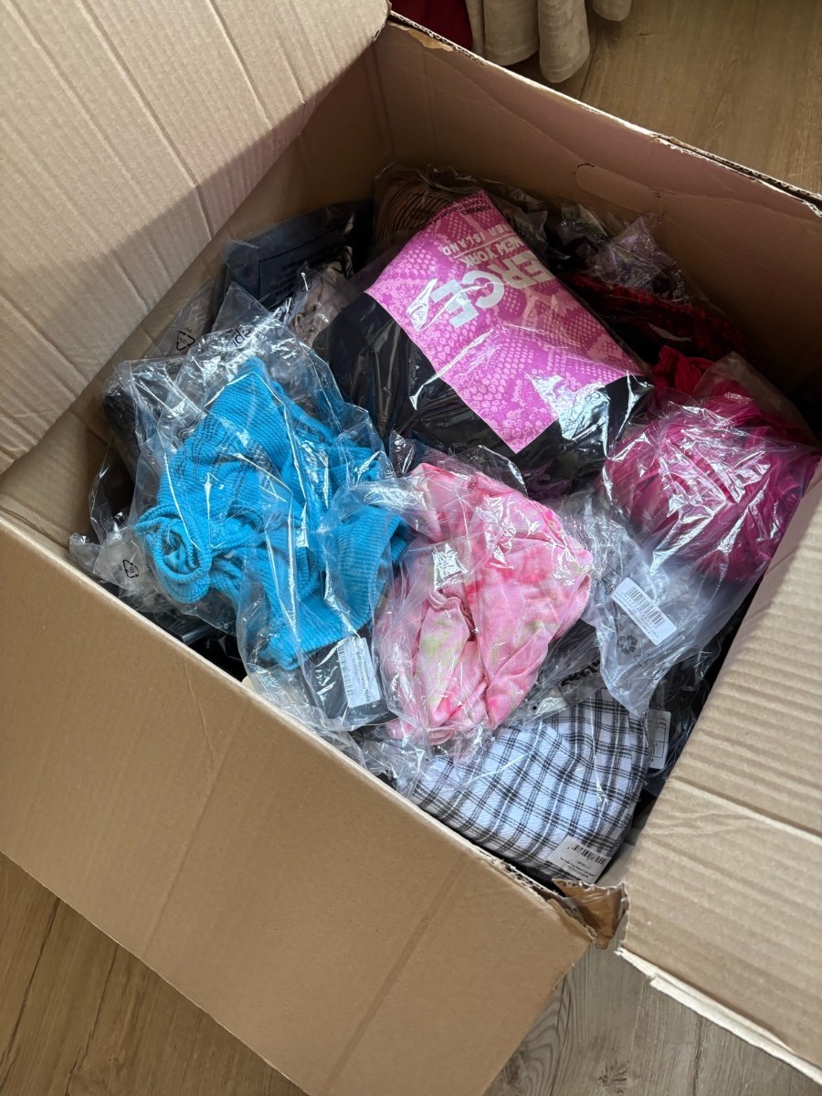 50 X Mixed Brands Mixed Clothing Wholesale Bundle Boohoo Pretty Little Thing