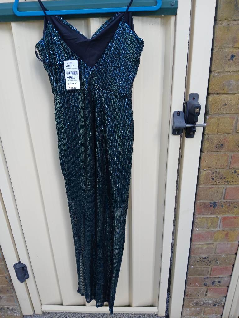 Quiz dress