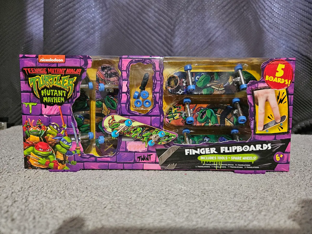 Teenage mutant ninja turtles finger deck mini skateboard set