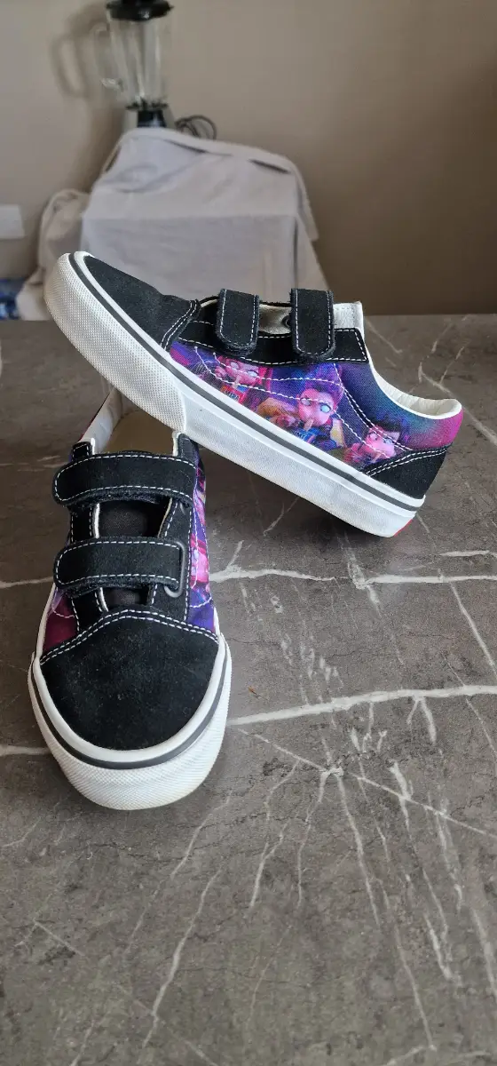 Vans Old Skool K-Pop Demon Hunters Girls Shoes Trainers