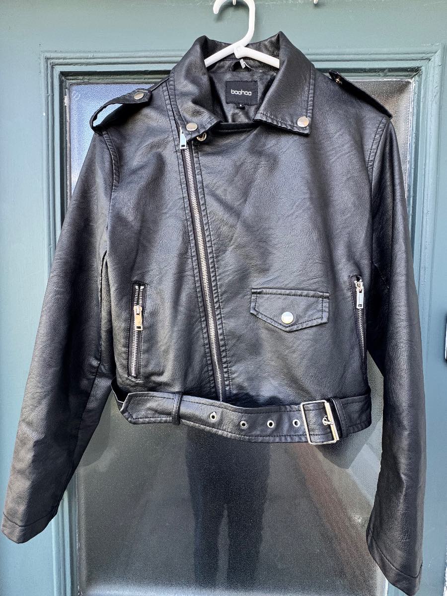 Boohoo black faux leather jacket with belt UK S #bikerchic #edgy