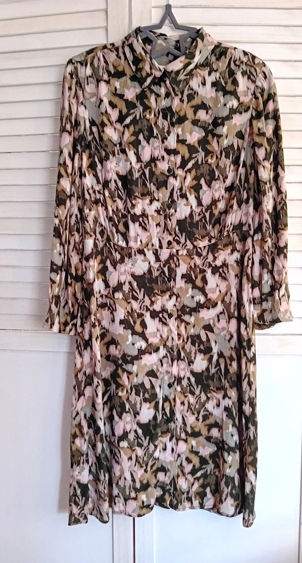 Mango Size 10-14 blurred floral short midi shirt dress