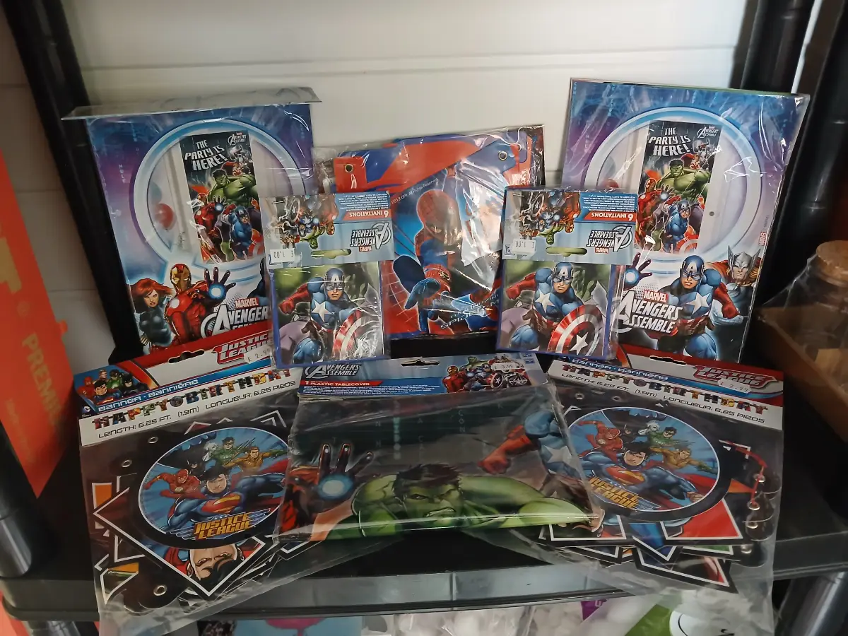 Marvel birthday party bundle decorations