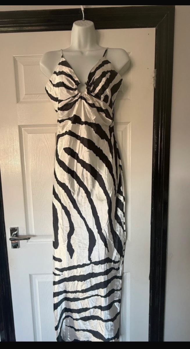 Zebra satin maxi dress Size medium