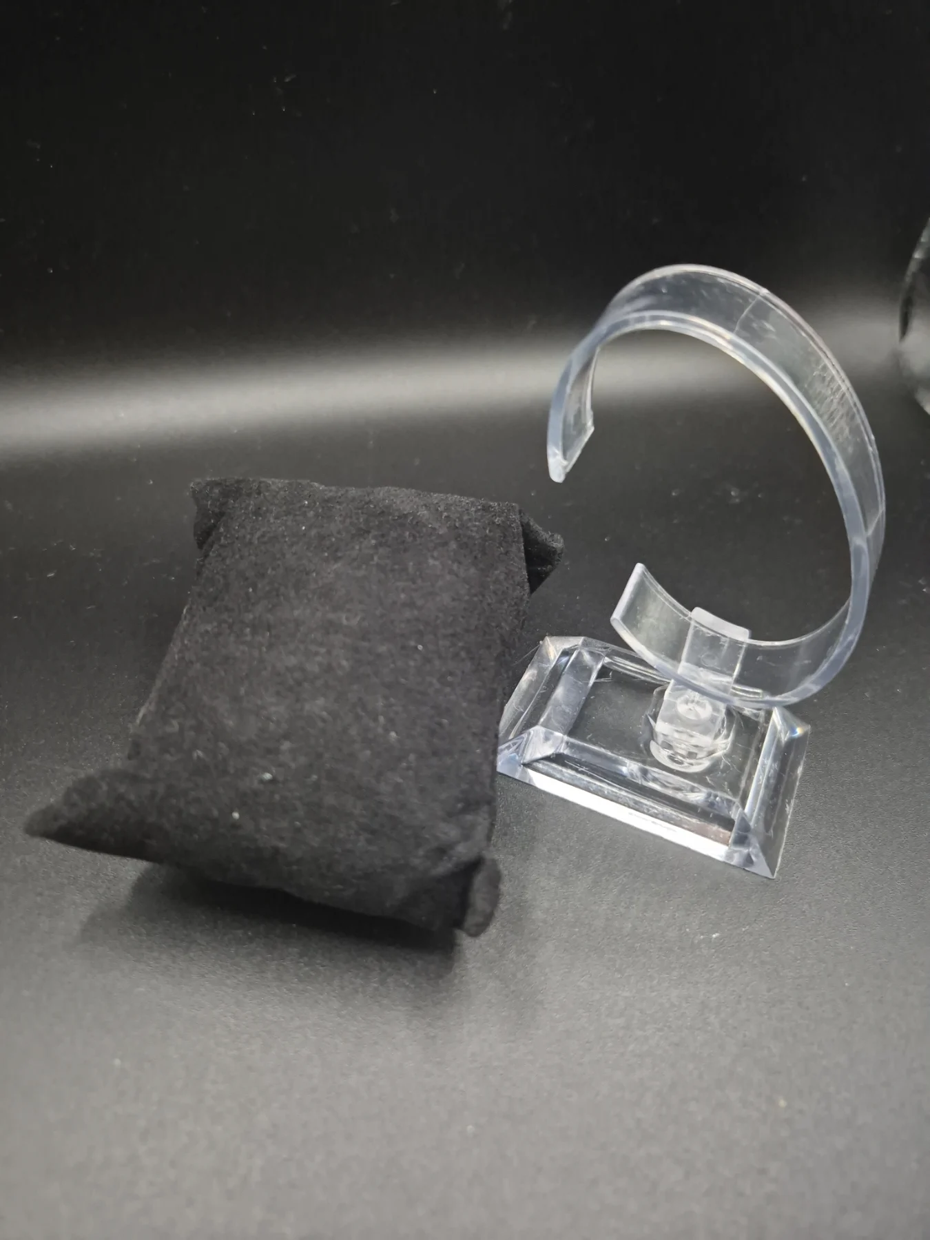 Bracelet Display Pack Acrylic Stand and Velvet Cushion