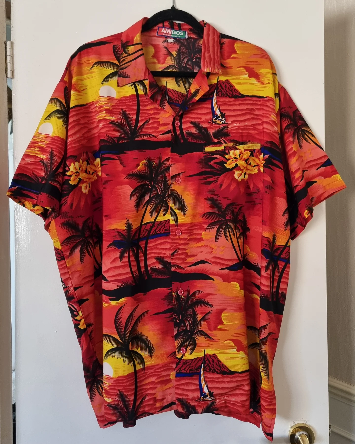 Amigos 2XL Men's Hawaiian Tropical Holiday Vintage Short Sleeve Shirt Red Multi