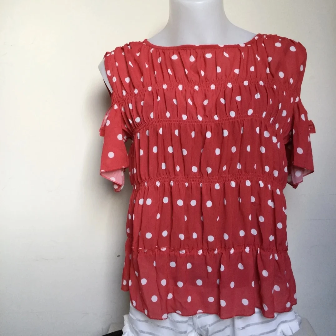 Cold shoulder spotty blouse. Size 14/16
