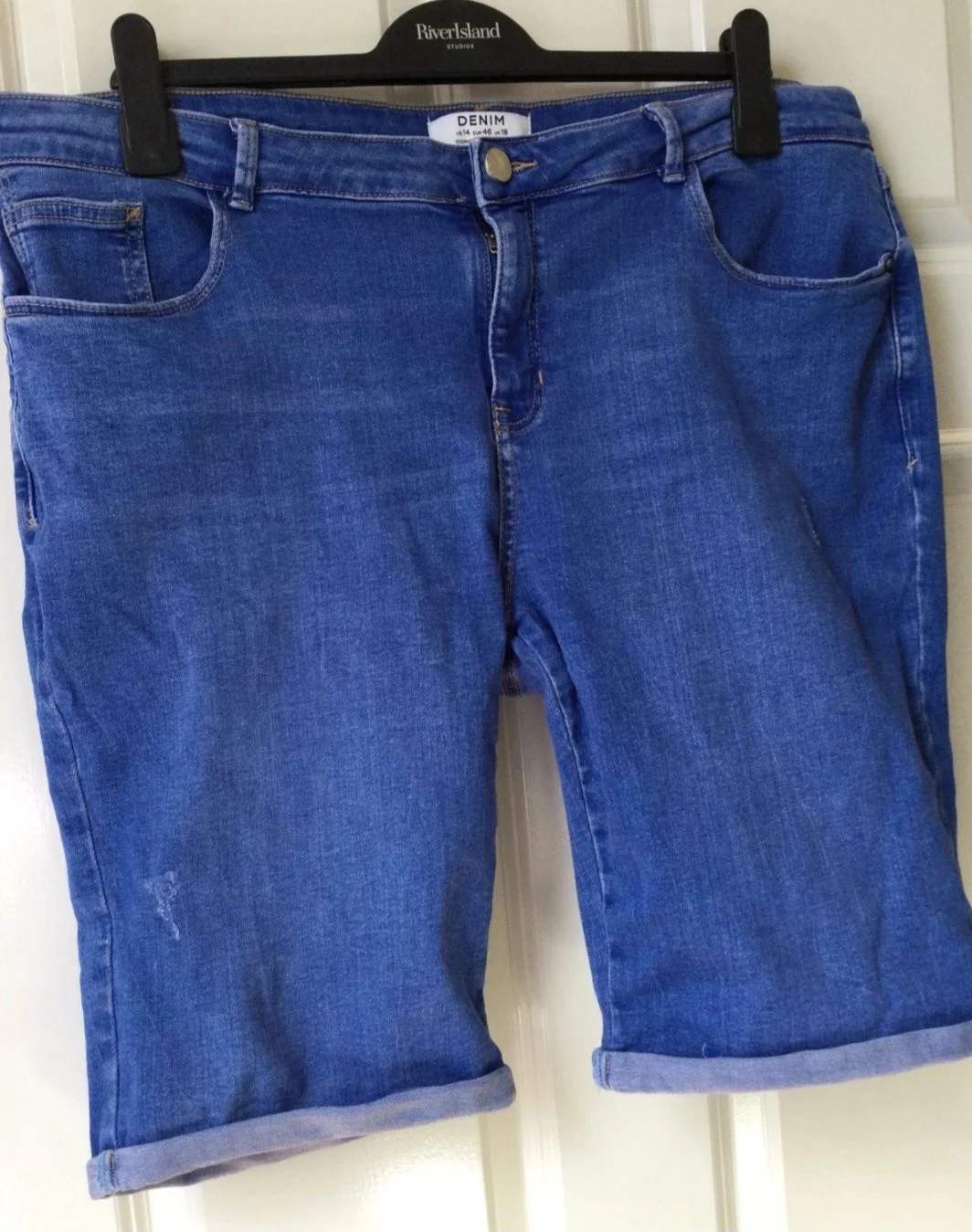 Ladies stretchy denim shorts