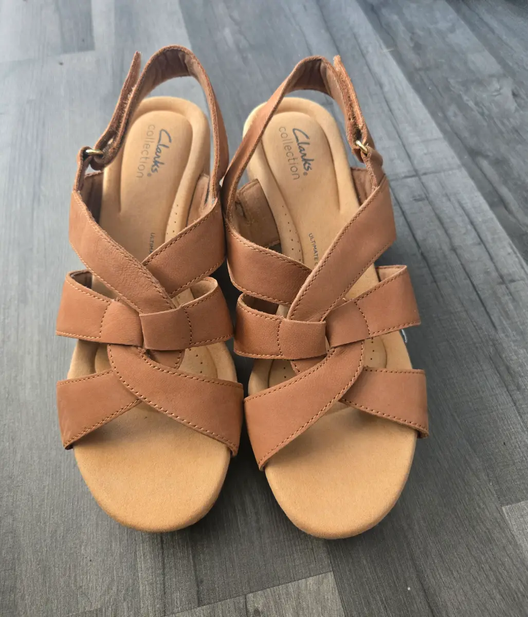 Clarks ladies wedges