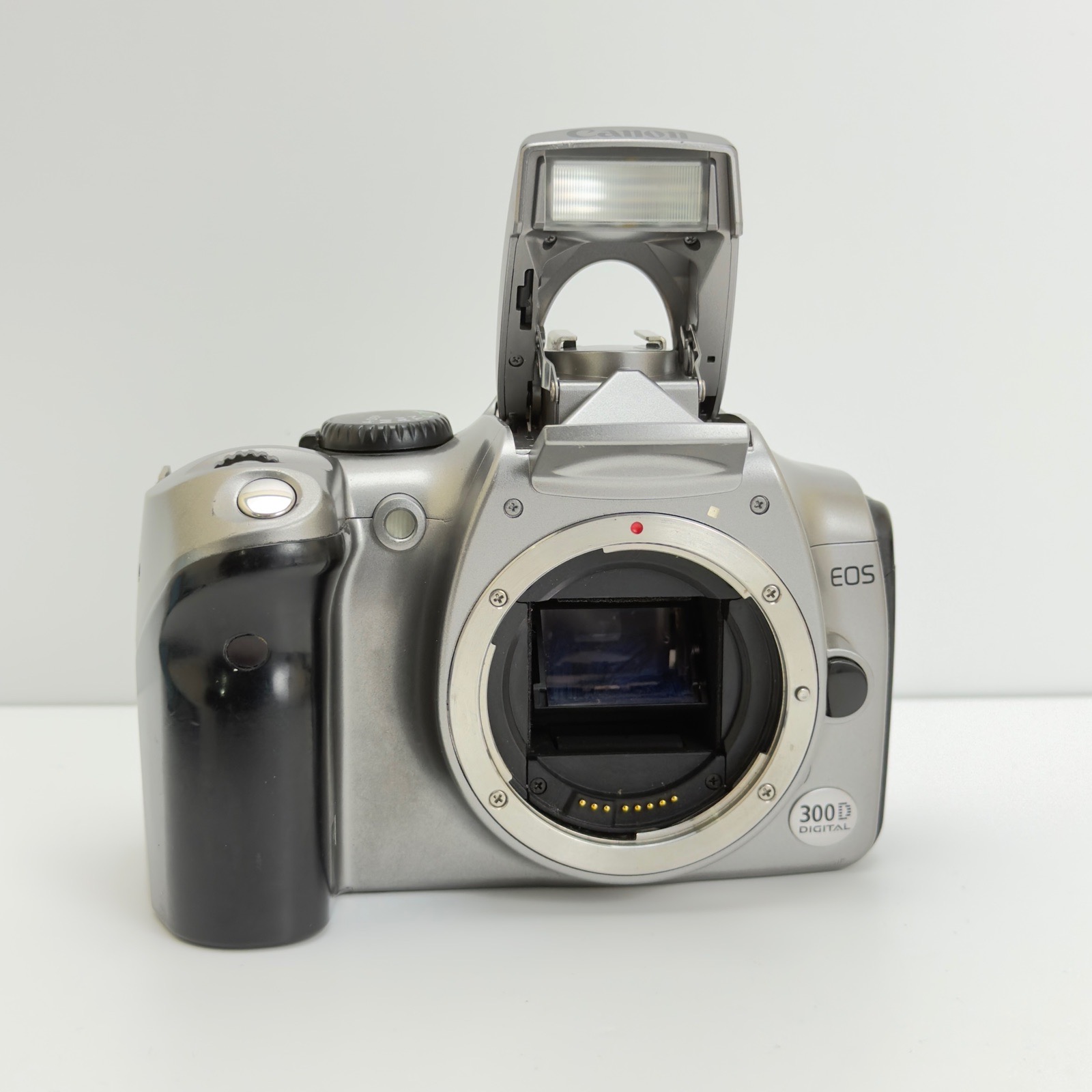 Canon EOS 300D Digital SLR Camera Body 6.3MP Silver Fully Working