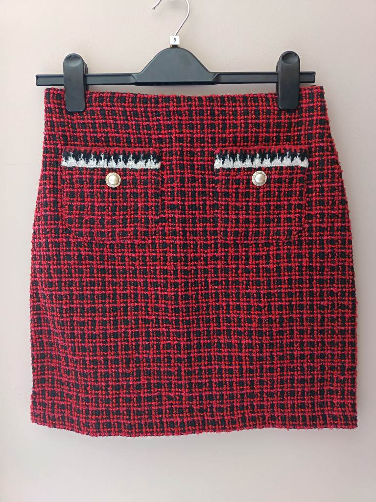 Dorothy Perkins size 8 red and black tweed style pearl buttons checked skirt