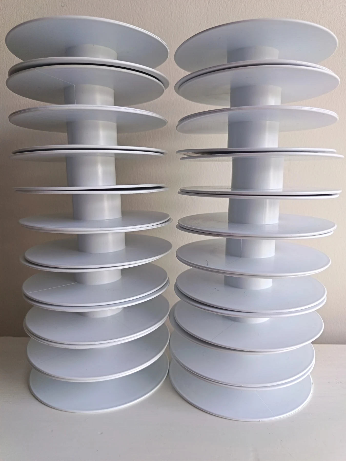 20 x 15mm / 16mm width plastic bobbins reels spools storage