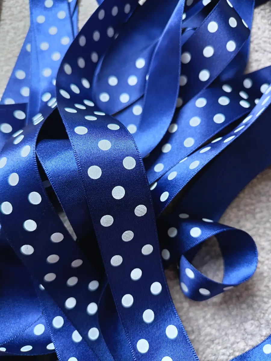 4 metres Berisfords Navy blue and white polka dot Satin ribbon