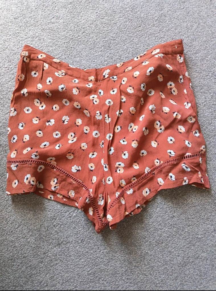 Miss Selfridge coral short shorts orange Floral rust size 8 10