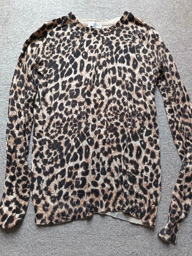 Warehouse size 8 leopard print light jumper
