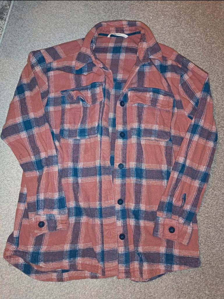 Checked shirt from Tu. Size 8. Would fit 6 8 10 dusky pink