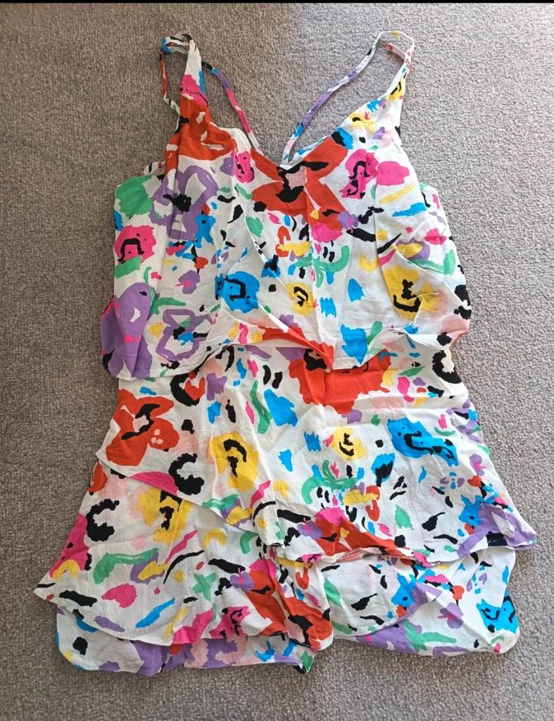 River Island bright and colourful white playsuit XS 4 6 8 petite