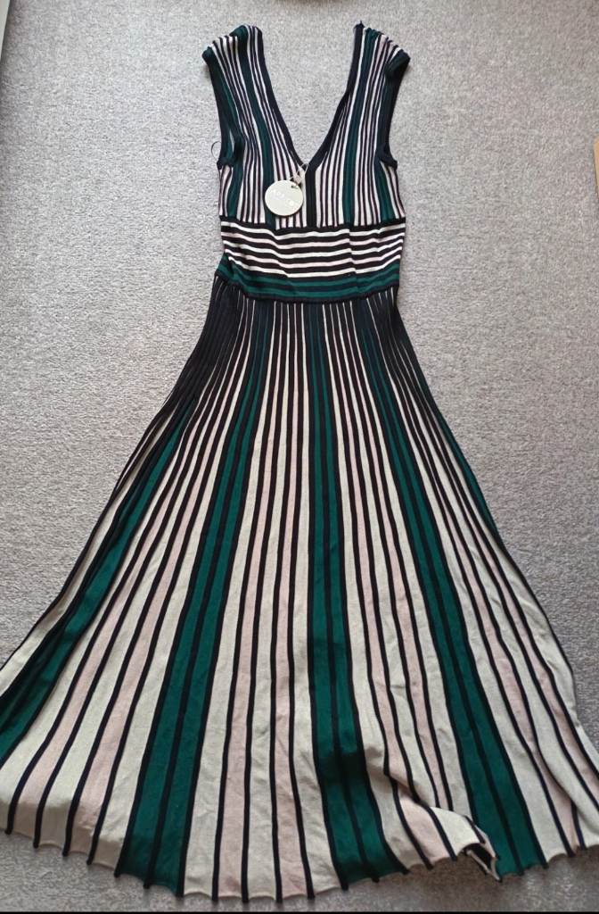 Apricot knit dress green black pink cream size medium 10 / 12 brand new with tags