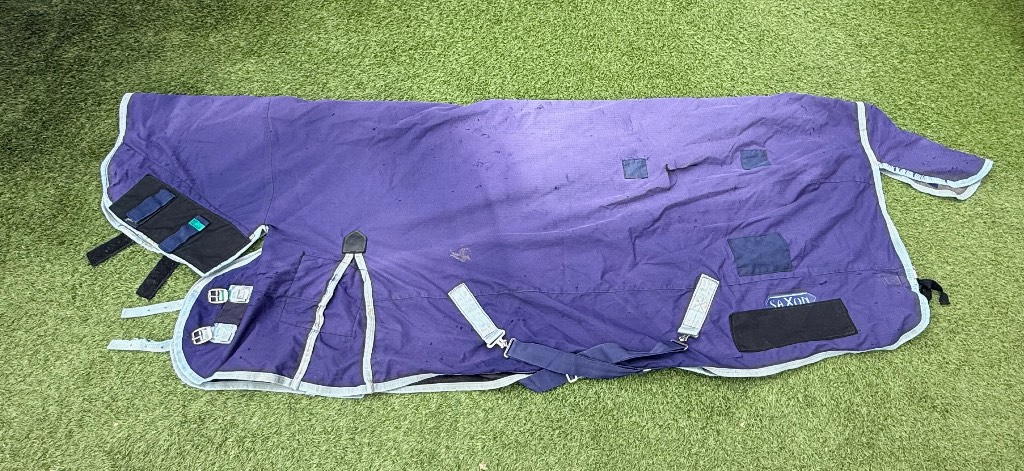 Saxon Defiant 600D Turnout Combo Medium Rug 200g 6’3”