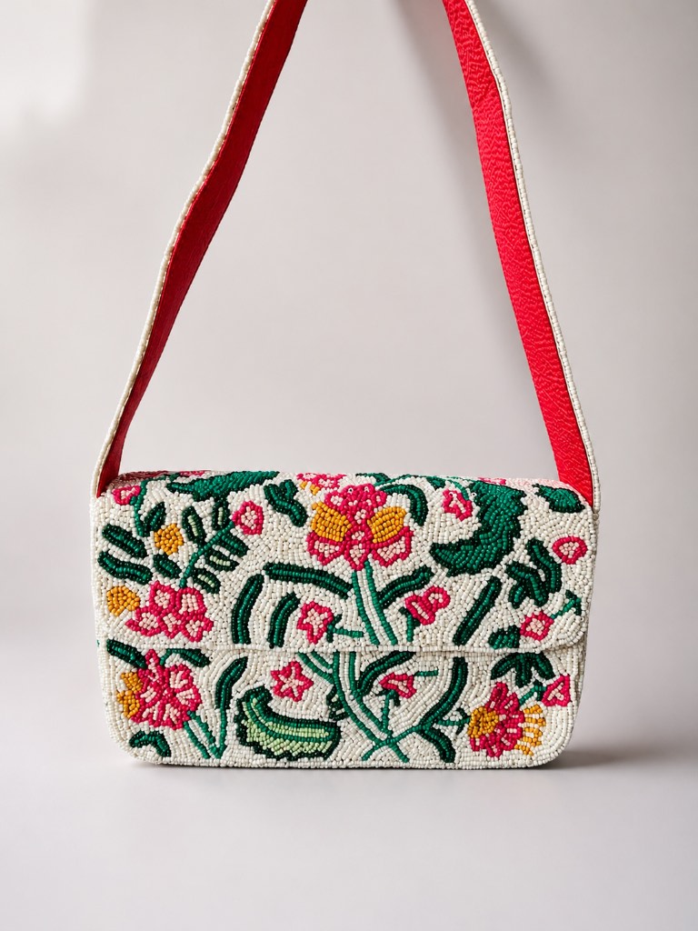 Beaded shoulder bag