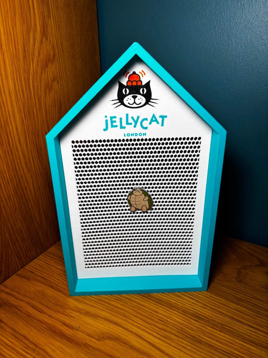 Holder for Jellycat pin
