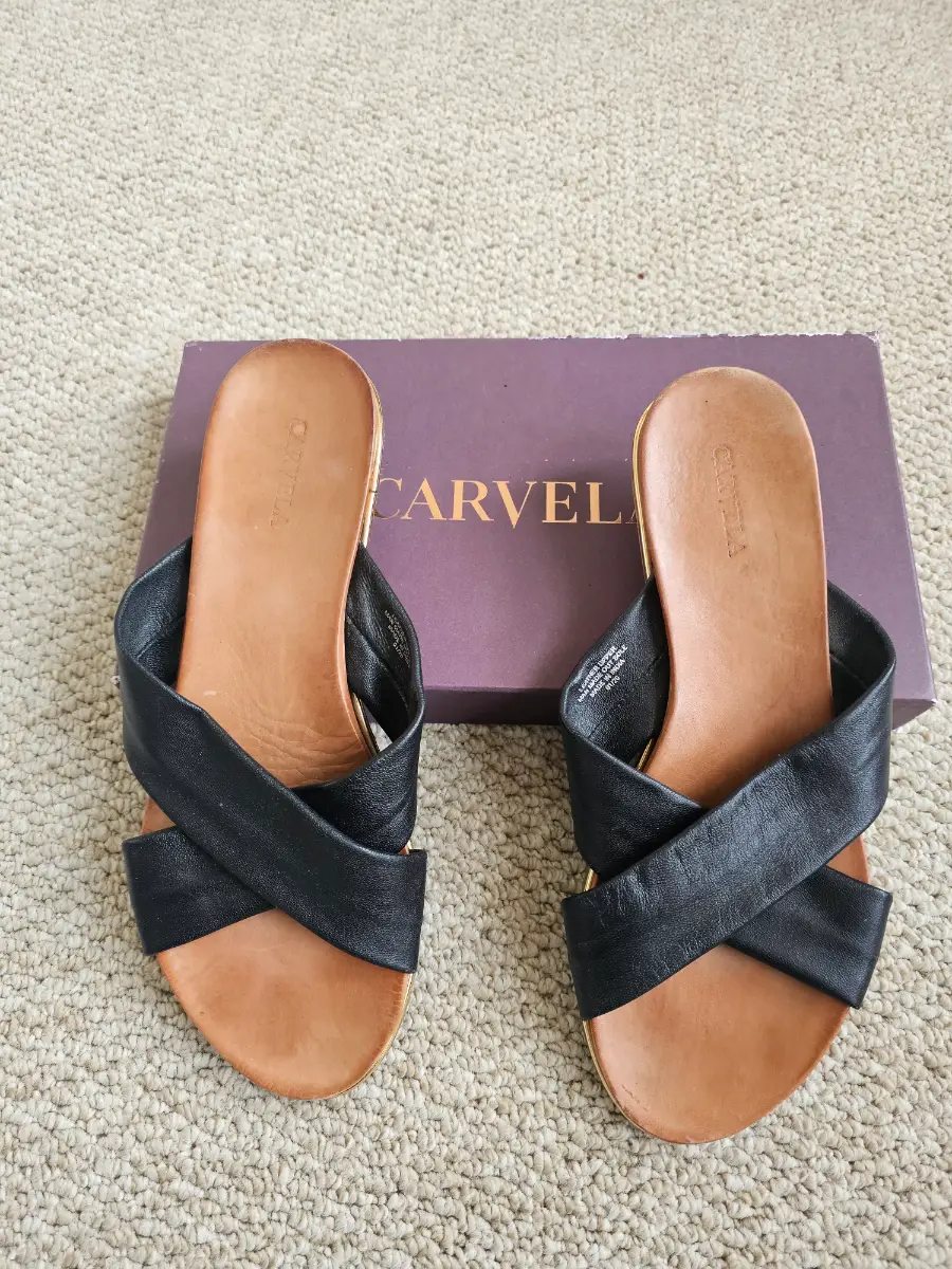 Carvella Black Leather Cross Over Slides Sandals, size 6.5UK