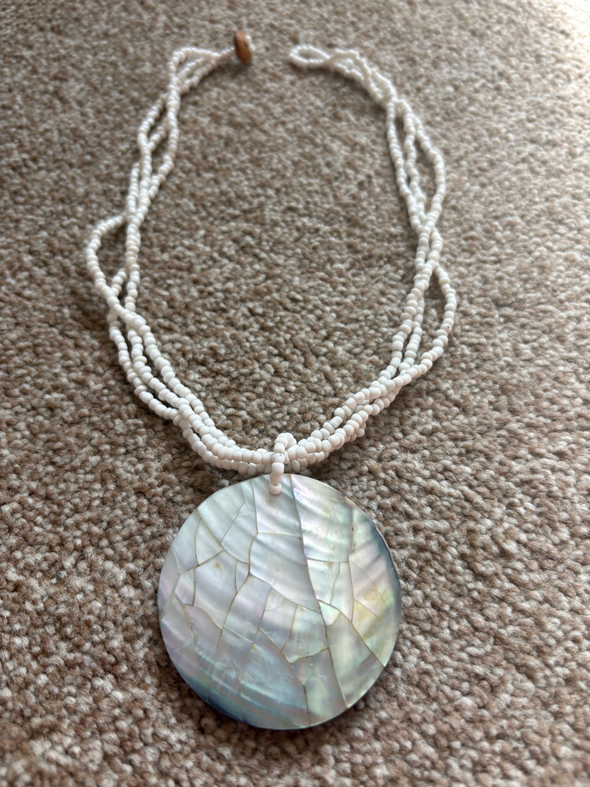 Abalone shell y2k vintage beaded necklace