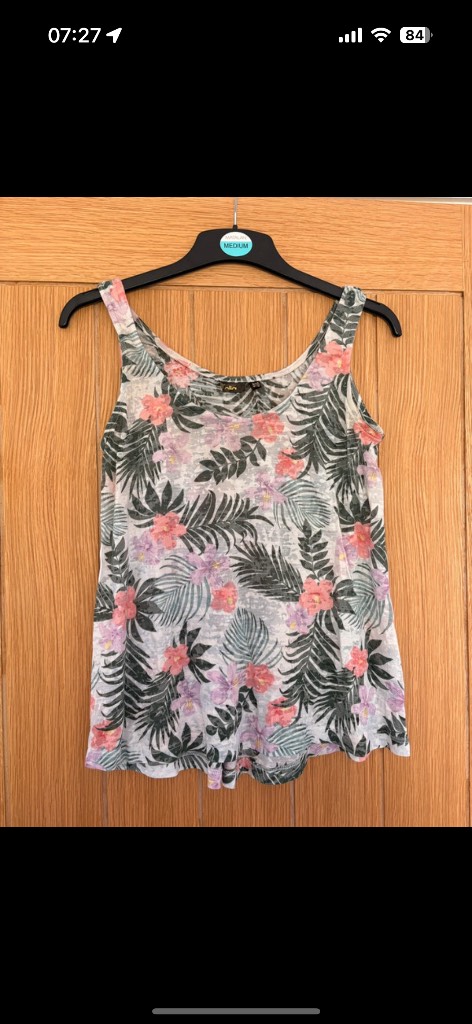 Folia flower and leave print vest top oversized size 8-10