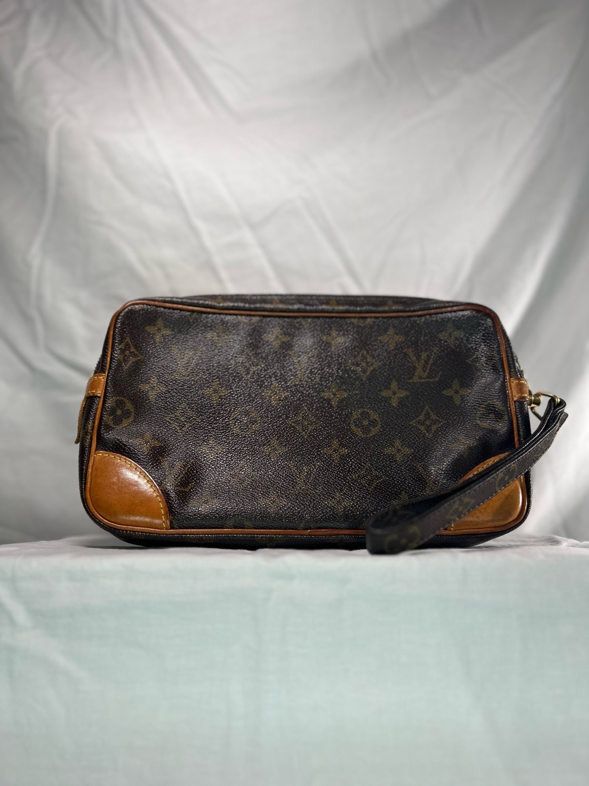 Louis Vuitton Monogram Pochette Clutch Wristlet Brown Vintage LV
