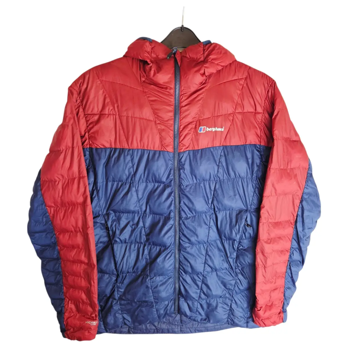 Berghaus Nunat Mountain Reflect Jacket Mens Large Red Navy Hiking Walking Coat