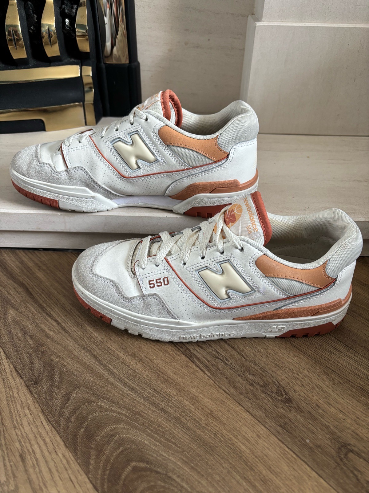 New Balance 550 - white and orange