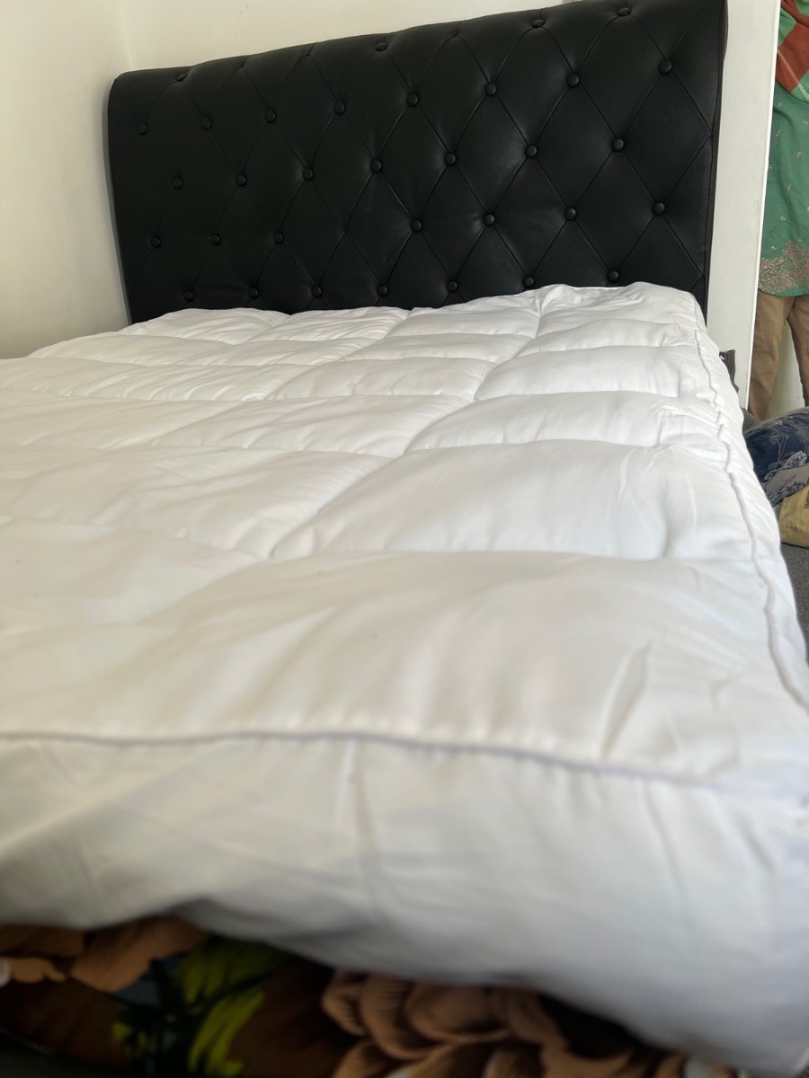 Hotel Quality (10Cm)1400Gsm Thick Mttress Topper (DOUBLE)140x190