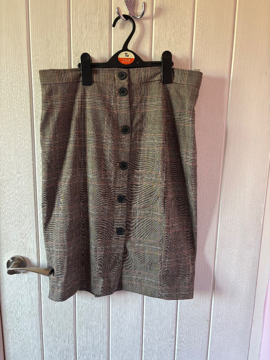 H&M Checked Skirt Size 12 Very good Condition