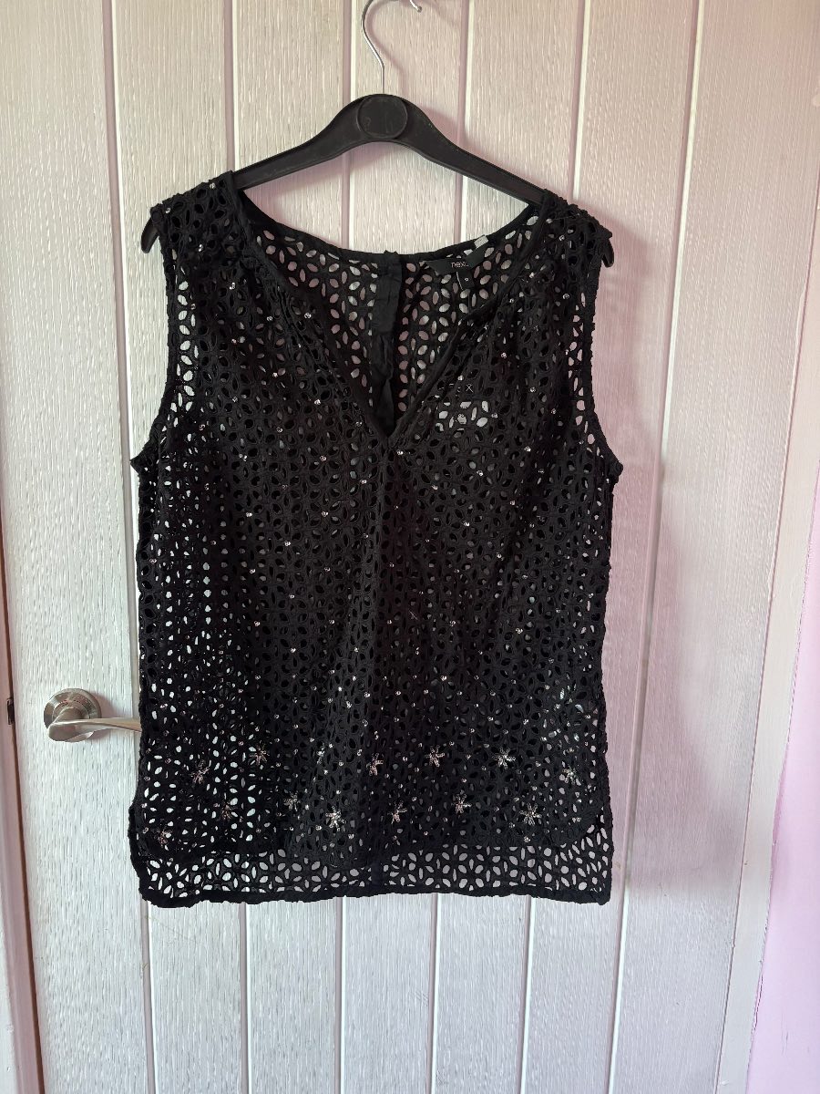 Next Cut-Out Lace Top Size 10 Nwt