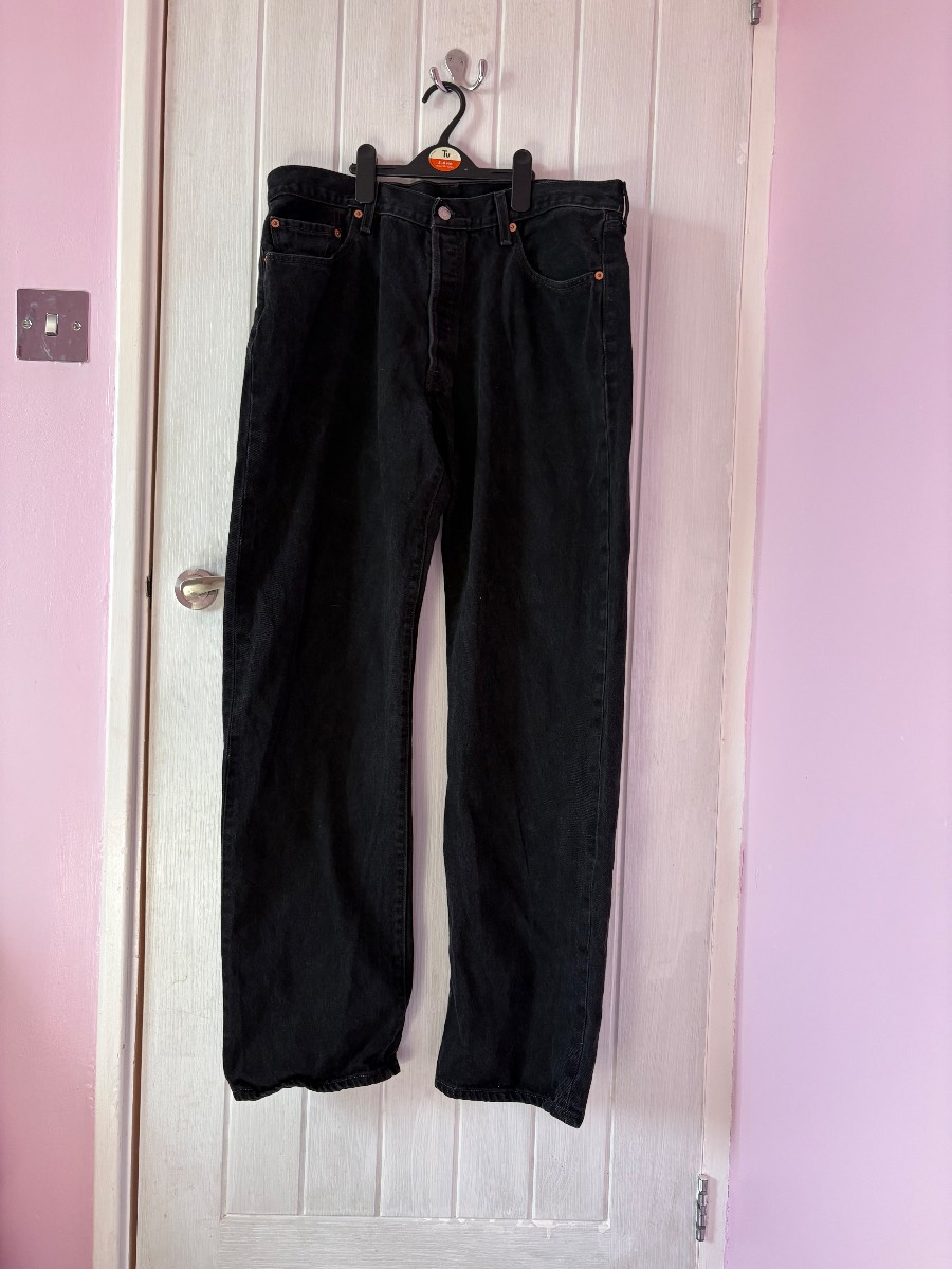 Levi’s Black Jeans