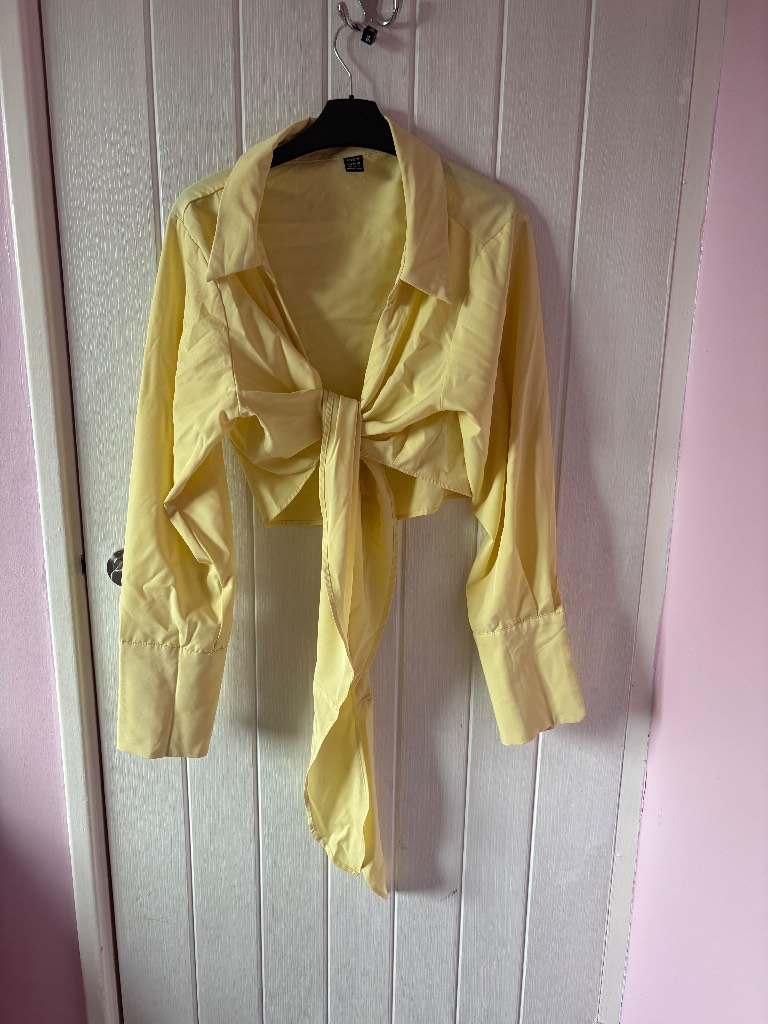 Yellow Tie Front Cropped Blouse Shirt – Size M