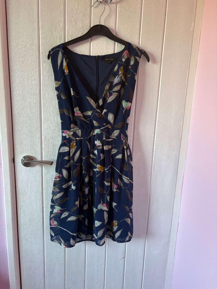 New look floral skater dress size 12 very good condition