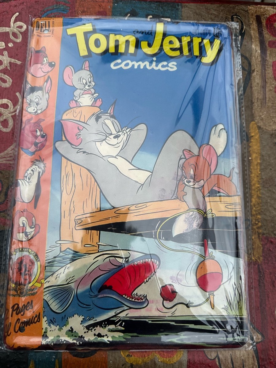 Tom &Jerry metal sign