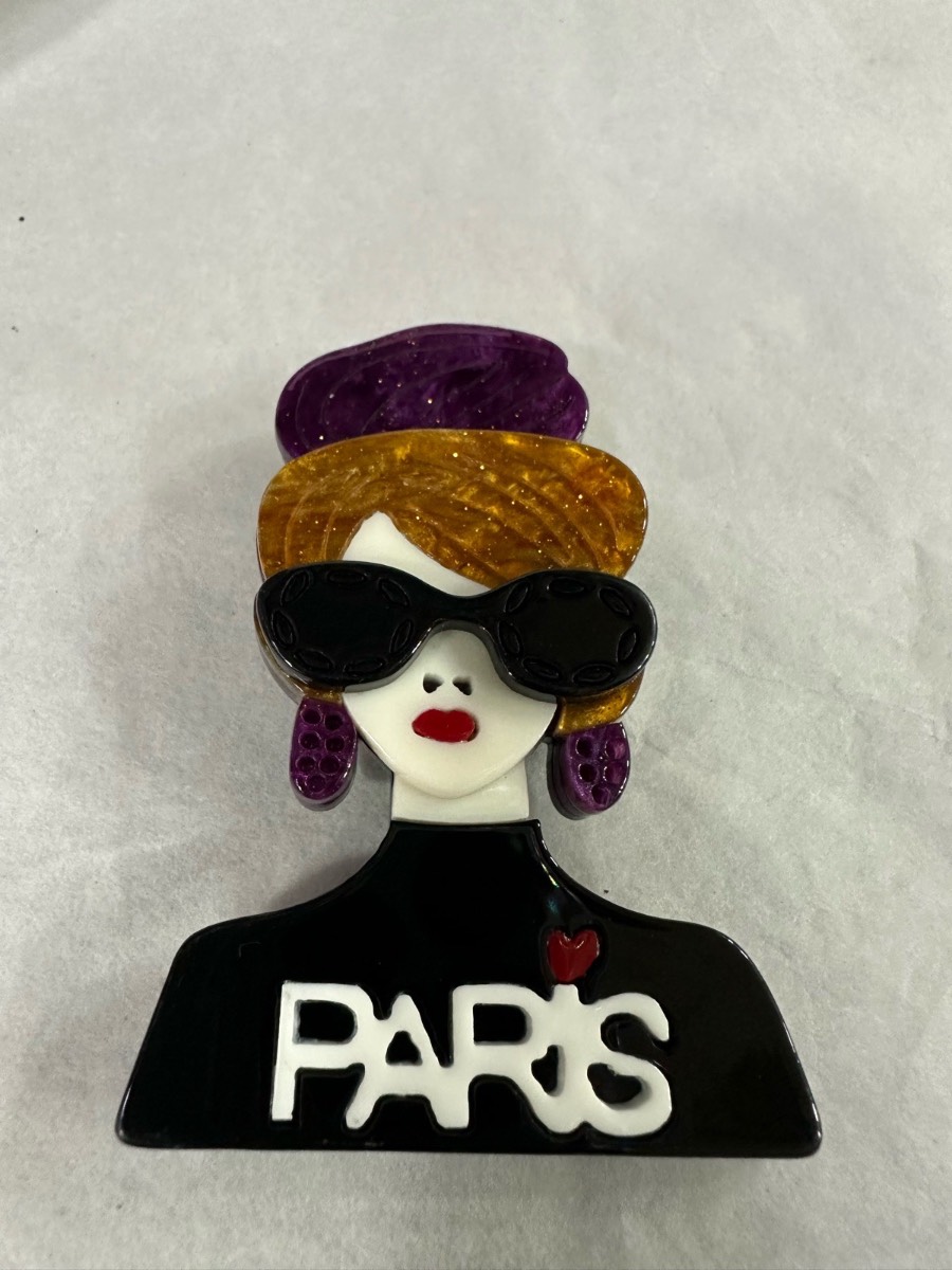 Paris lady acrylic brooch