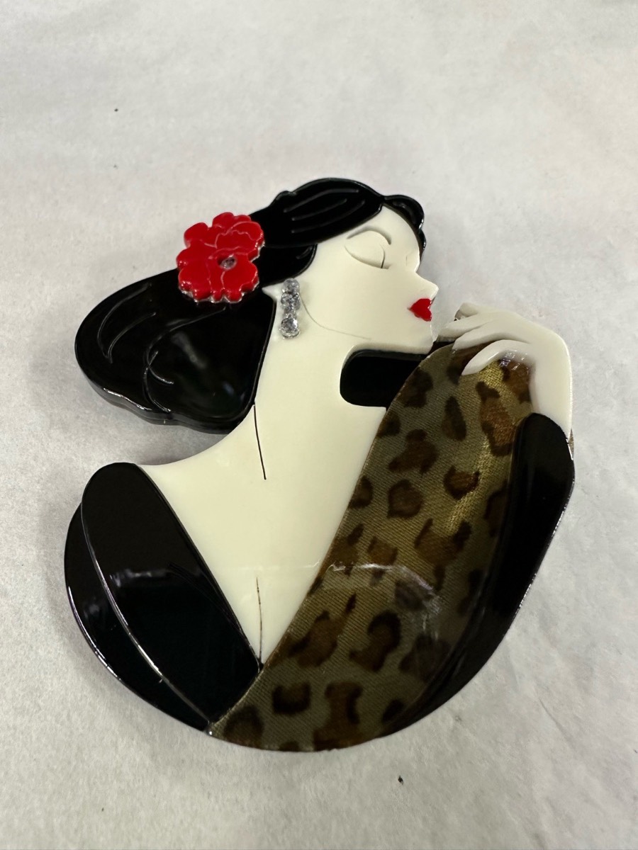 Lady with leopard shawl acrylic brooch