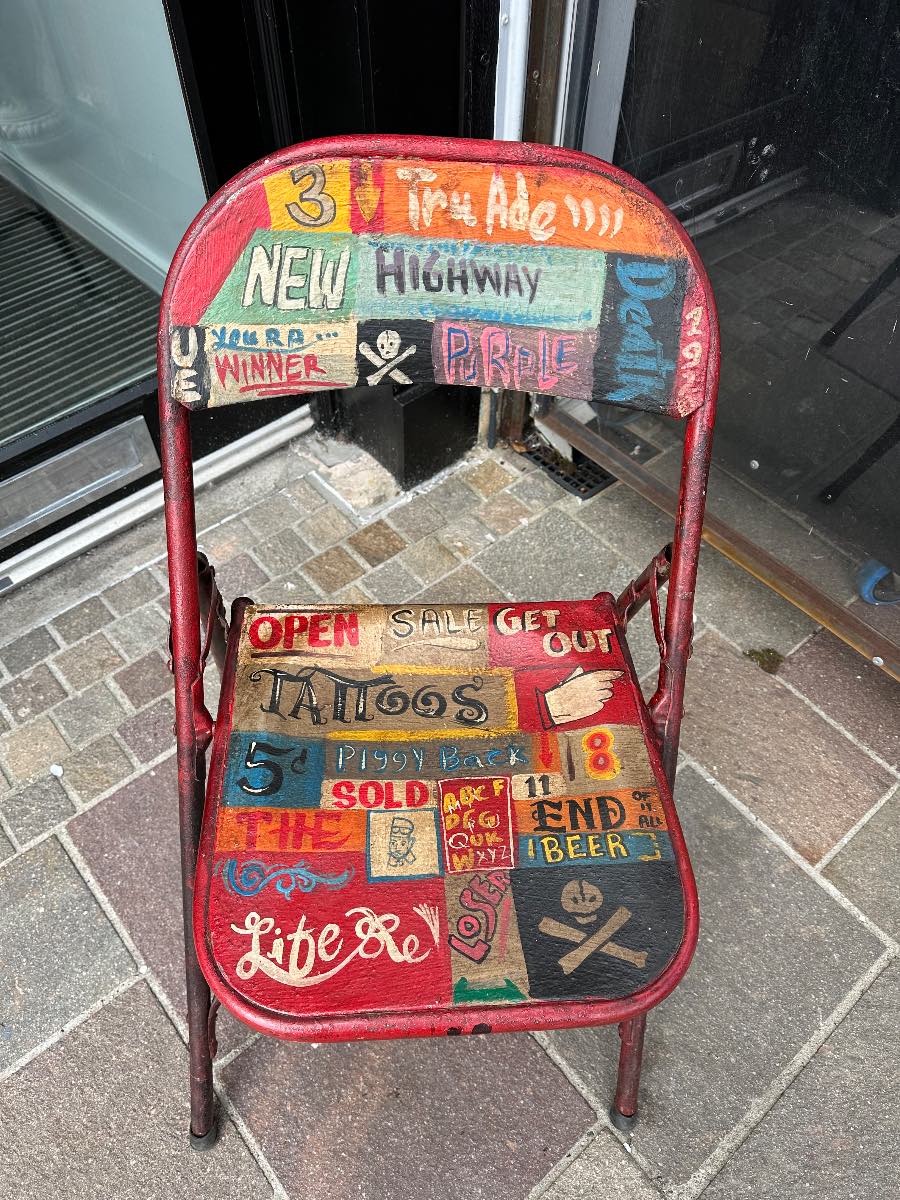 Carnival highway design hand painted foldaway metal chair